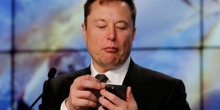 Elon Musk, Twitter’ı 43 milyar $’a Satın Almayı Teklif Etti