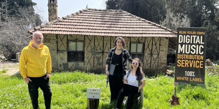 Torosların Dağ Köyünden Dünya’ya Müzik Yazılımı Satıyor