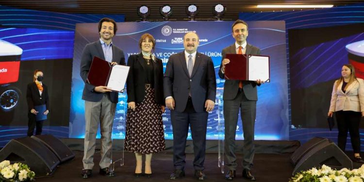Hepsiburada, ‘Geleceğin Türkiye’si ve ‘Türkiye’nin Geleceği’ İçin İki Önemli Projeye İmza Attı