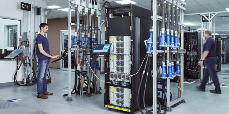 IBM Gerçek Zamanlı Yapay Zeka ve Kuantum Emniyet Sistemi z16’yı Tanıttı