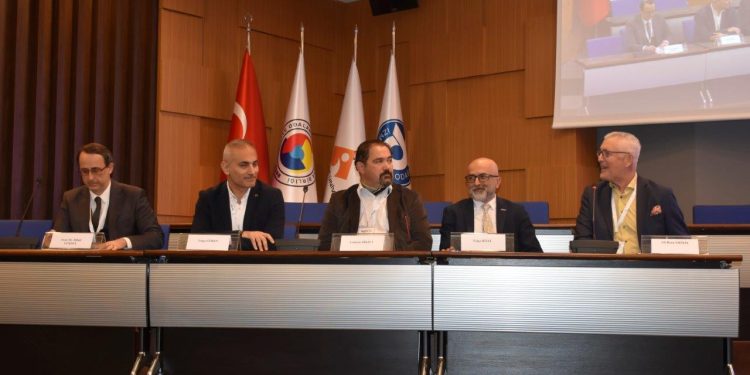 Yeni Rekabet Düzeninde Dijitalleşme En Güvenli Liman