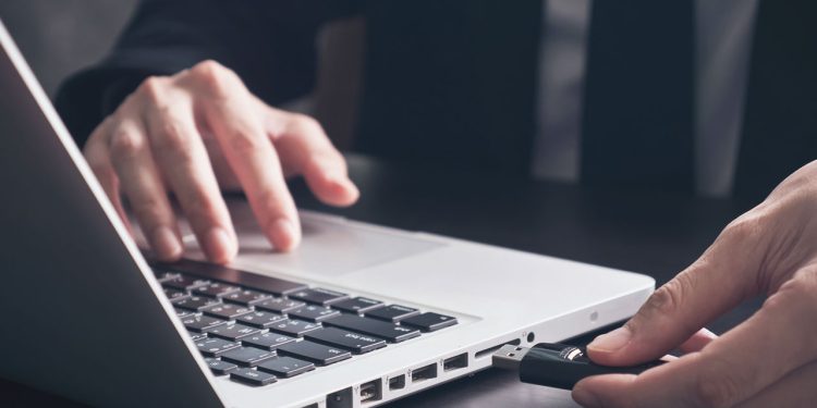 USB Belleklerden Silinen Veriler Kurtarılabilir mi?