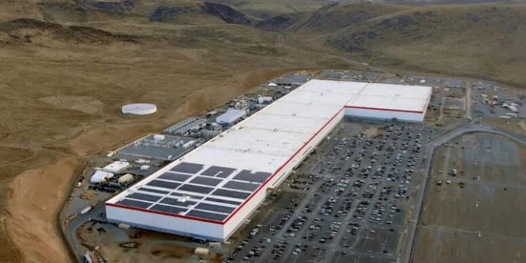 Tesla, Shanghai’de 450 bin Araç Kapasiteli 2. Bir Fabrika Kuruyor