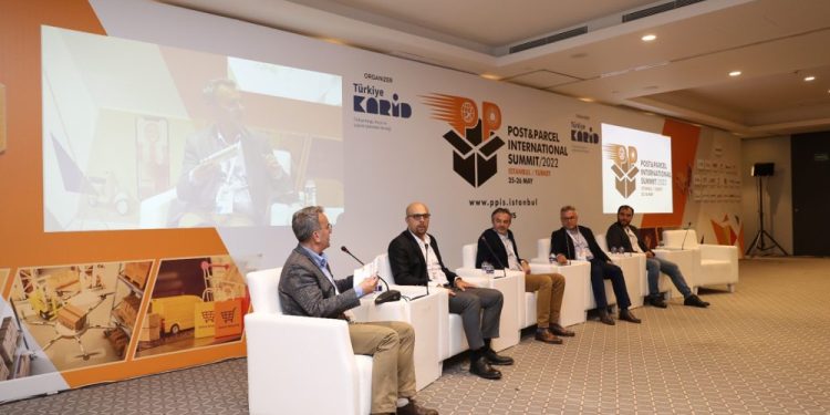İlk Kez Düzenlenen Uluslararası Kargo Kurye Zirvesi 1200 Kişiyi Ağırladı