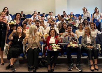 65 Yaş Üzerine Yönelik Dijital Adaptasyon Projesi İkinci Mezunlarını Verdi