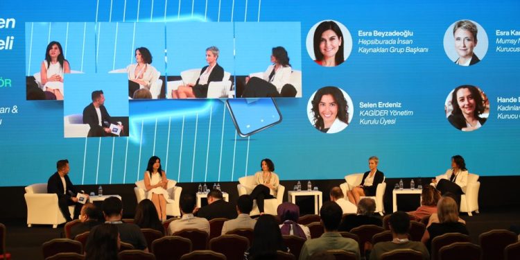 Türkiye’nin E-ticarette Önde Gelen Markaları ETİD ve Google İş Birliğiyle Düzenlenen “E-Ticaret Zirvesi”nde Buluştu