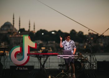 Parklarda Caz Tiktok Sahnesi’ne Büyük İlgi