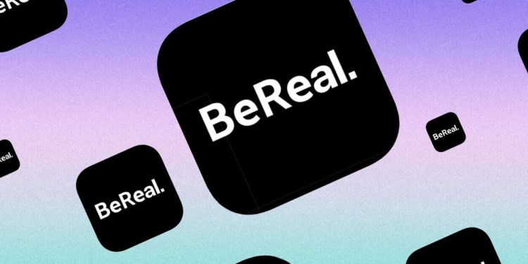 Instagram Karşıtı BeReal, AppStore ABD Pazarında 1 Numaraya Oturdu