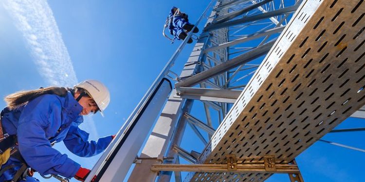 Deutsche Telekom Baz İstasyonlarının %51’ini 17.5 Milyar Euro’ya Sattı
