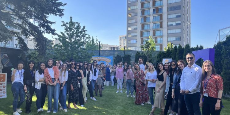 Param Çalışanlarına Ekonomik Destek Yaptı
