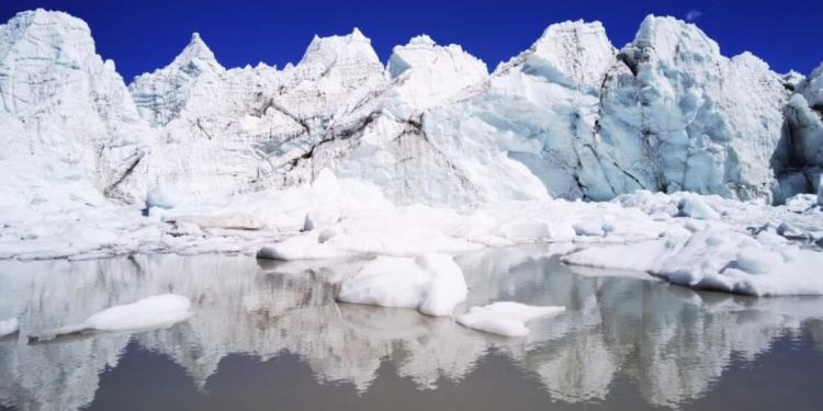 Tibet’te Eriyen Buzullarda 1.000 Kadar Yeni Mikrop Bulundu