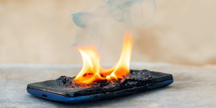 Yangında Zarar Gören Elektronik Cihazlar Kurtarılabilir Mi?