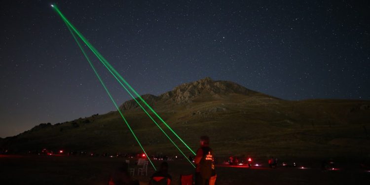 Antalya Gökyüzü Gözlem Etkinliği’nde Meteor Yağmuru Sürprizi