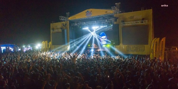 Müzik Meslek Birliklerinden Yasaklara İlişkin Ortak Açıklama : ‘’Hepimizin Müziğin Birleştirici Gücüne İhtiyacı Var’’