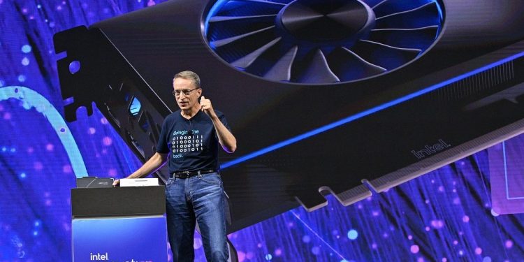 Intel 13. Nesil Intel Core İşlemcilerini Piyasaya Sürdü