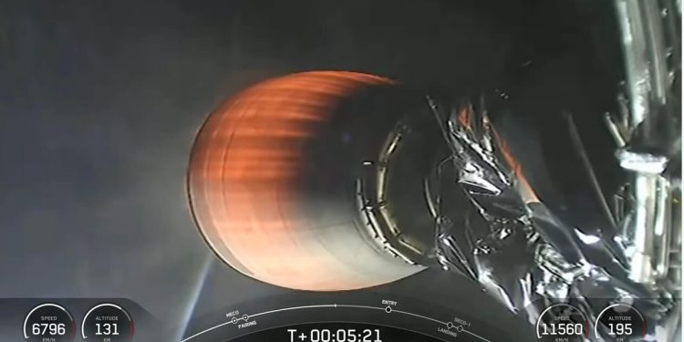 Elon Musk, Starlink’i İran’a da Yönlendirdi ve 52 Uydu Daha Fırlattı