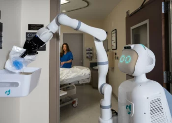 Yaşlılara ve Hastalara Bakan Robotlar Geliyor