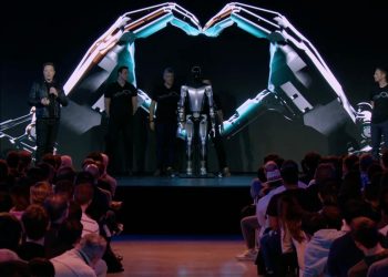 Elon Musk, İnsansı Robot Prototipi Tanıttı