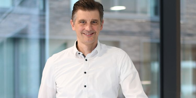 Mitsubishi Electric Europe ve Novali Pil Üretimi İçin Teknoloji Ortaklığı Anlaşması İmzaladı
