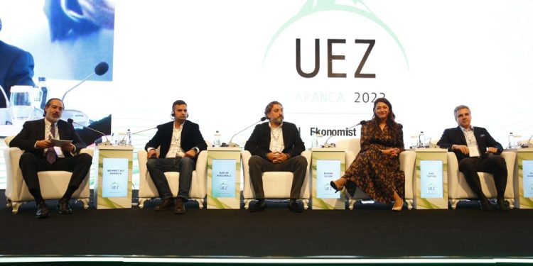 UEZ 2022’de Dijital Dönüşümün Farklı Sektörlere Etkisi Ele Alındı