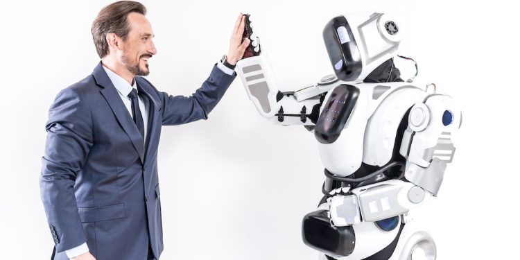 Robot İstihdam Ajansı Açıkladı: “İnsanlar ve Robotlar Bir Takım Gibi Çalışacak”