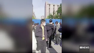 Covid Önlemleri Arasında, Maaş için Kandırılan Çinli İşçiler iPhone Üretim Fabrikasında Protestolar Yaptı