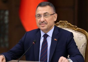 Depremdeki Haberleşme Sorunu için Cumhurbaşkanı Yardımcısı Fuat Oktay GSM Operatörleri-AFAD Arasında Ücretsiz Hat Kurulduğunu Söyledi