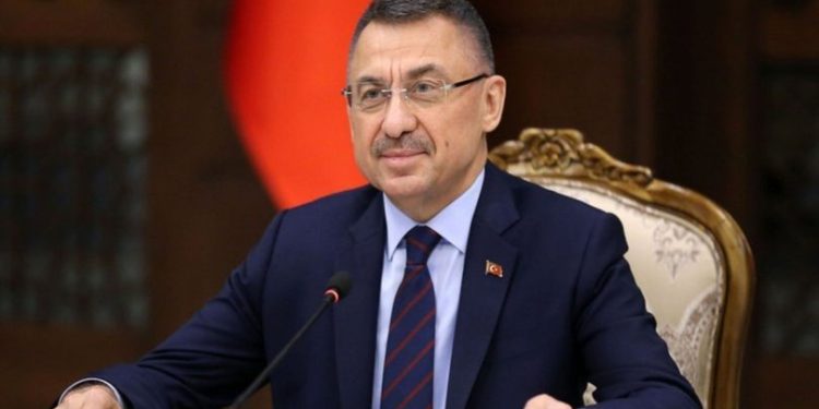 Depremdeki Haberleşme Sorunu için Cumhurbaşkanı Yardımcısı Fuat Oktay GSM Operatörleri-AFAD Arasında Ücretsiz Hat Kurulduğunu Söyledi