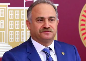 Levent Gök, BTK’nın Bant Daraltma Uygulamasını TBMM’de Sordu