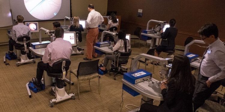 TOD Ulusal Kongre’de, Doktorlara Sanal Gerçeklikle Ameliyat Eğitimi