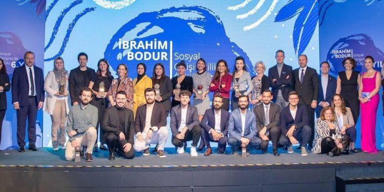 Kale Grubu, İbrahim Bodur Sosyal Girişimcilik Ödül Programı’nın Desteklediği Sosyal Girişimcilerle Toplandı