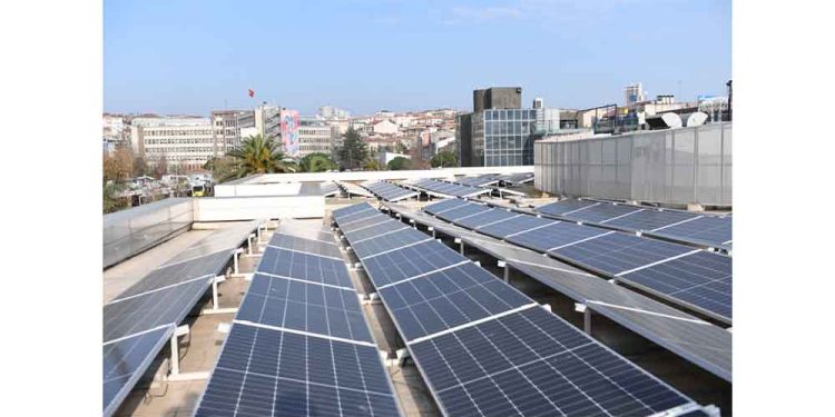Kadıköy Belediyesi Güneş Panelleriyle 1 Yılda 920.000 TL Tasarruf Sağladı