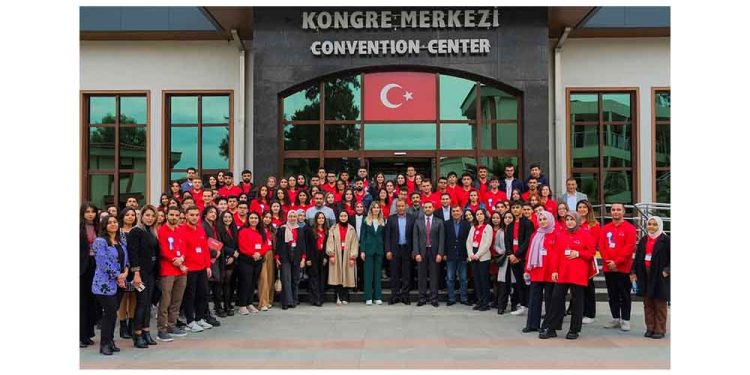 Kişisel Verileri Koruma Gönüllüsü Projesinde 252 Öğrenciye Farkındalık Eğitimi Verildi