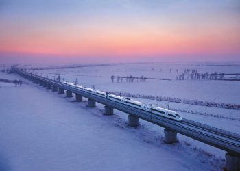 Dünyanın “En Yüksek ve En Soğuk” Hattında Çalışan Tren, 670 milyon Yolcu Taşıdı