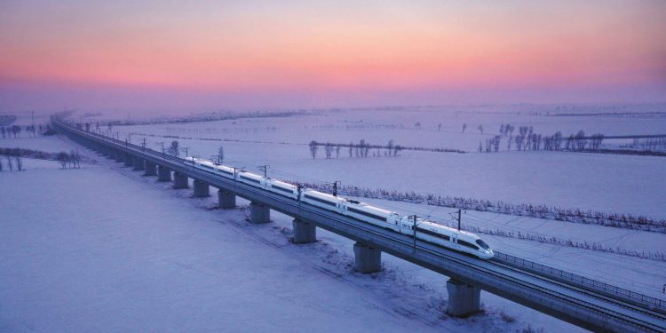 Dünyanın “En Yüksek ve En Soğuk” Hattında Çalışan Tren, 670 milyon Yolcu Taşıdı