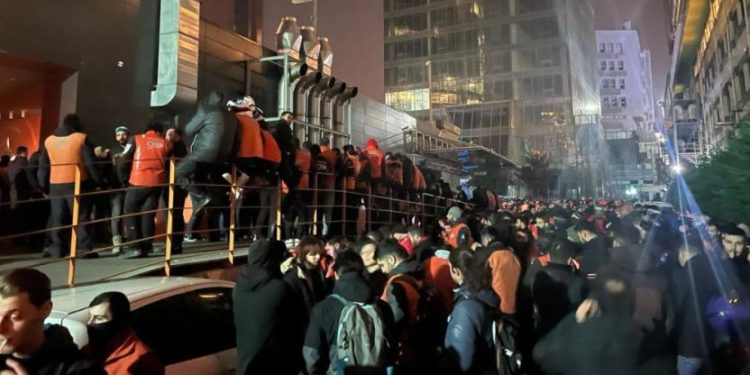 TİP Sözcüsü Sera Kadıgil, Trendyol GO Kuryelerine Destek Ziyareti Yaptı