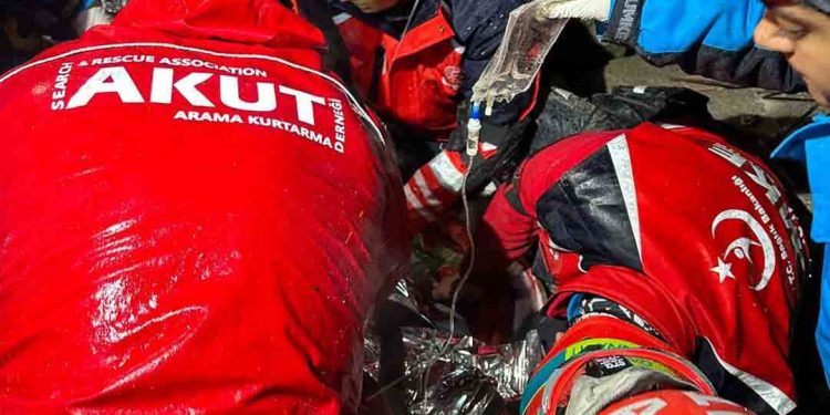 AKUT, Ekip Sayısı 28’e Ve Gönüllü Sayısı 641’e Ulaştı
