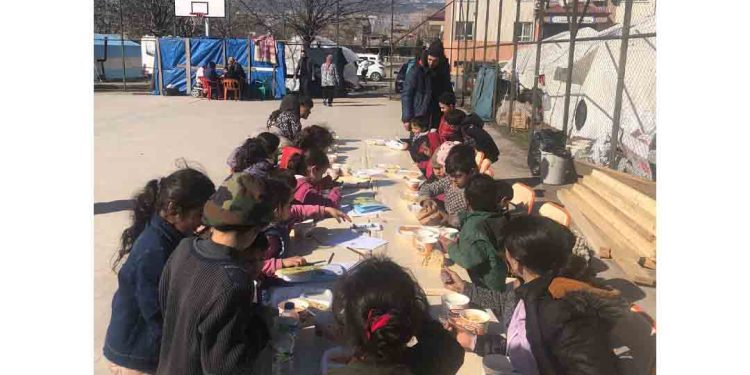 Acil Gıda Kolektifi Şefleri Deprem Bölgesinde