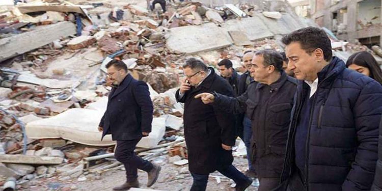 Babacan’dan Erdoğan’a: ‘Tehdit Diliyle Böyle Bir Felaket Yönetilmez’
