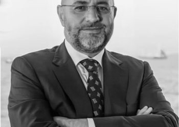 “Bina Durduğu Yerde Çökebilir”
