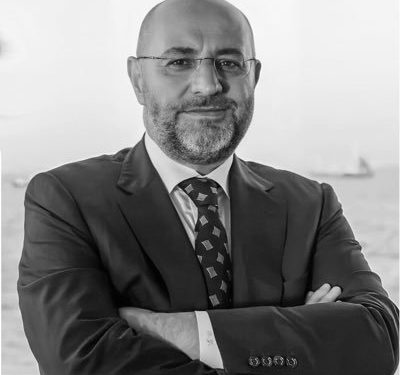 “Bina Durduğu Yerde Çökebilir”