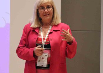 Prof. Dr. Nesrin Dilbaz: “Depremzedelerin Empatiye İhtiyacı Var”