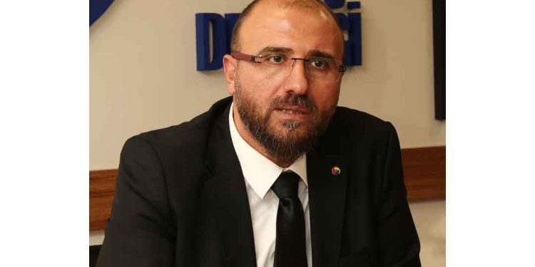 Sigorta Eksperleri Hasar Tespit Çalışmaları İçin Deprem Bölgesinde