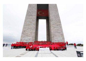 AKUT Gönüllüleri Çanakkale Şehitleri İçin Yürüdü