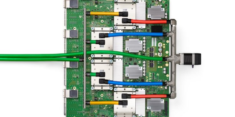 Google, Yapay Zeka Süper Bilgisayarının Nvidia’yı Yendiğini İddia Ediyor