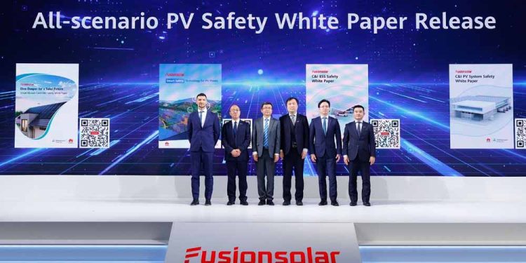 Huawei Güneş Enerjisi Ve Enerji Depolama Çözümlerini Tanıttı