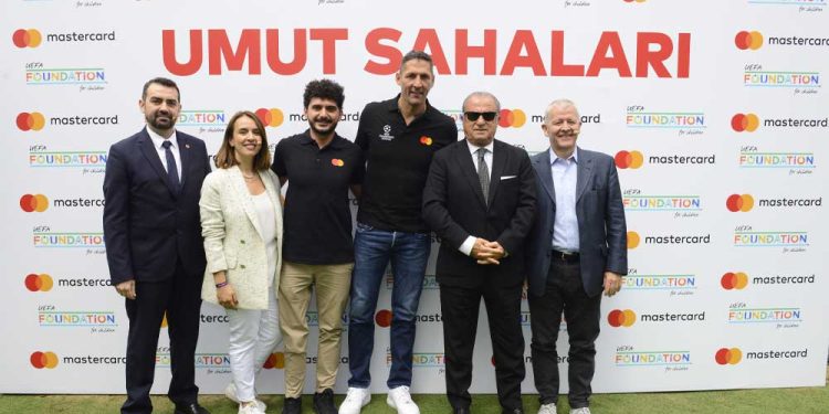 Mastercard Ve UEFA Foundation For Children, Futbol Sevincini Deprem Bölgesindeki Çocuklara Geri Vermek İçin Güçlerini Birleştiriyor