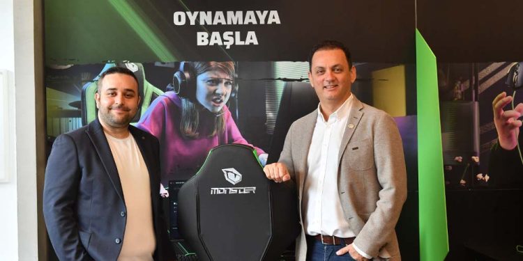 Monster Notebook Globalleşme Yolcuğunda Emin Adımlarla İlerliyor