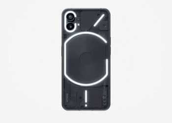 Nothing Phone (1)’in Arka Işıkları Size Arayanın Kim Olduğunu Söylüyor