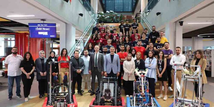 Teknopark İstanbul Öncülüğünde Robocube Off-Season 2023 Robot Yarışması Gerçekleştirildi
